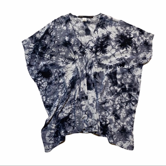 Akiko Tops - Akiko 100% Silk VNeck “butterfly” style top